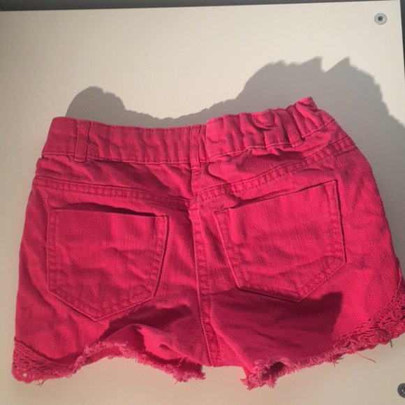 Pink short - Picture 2 of 3